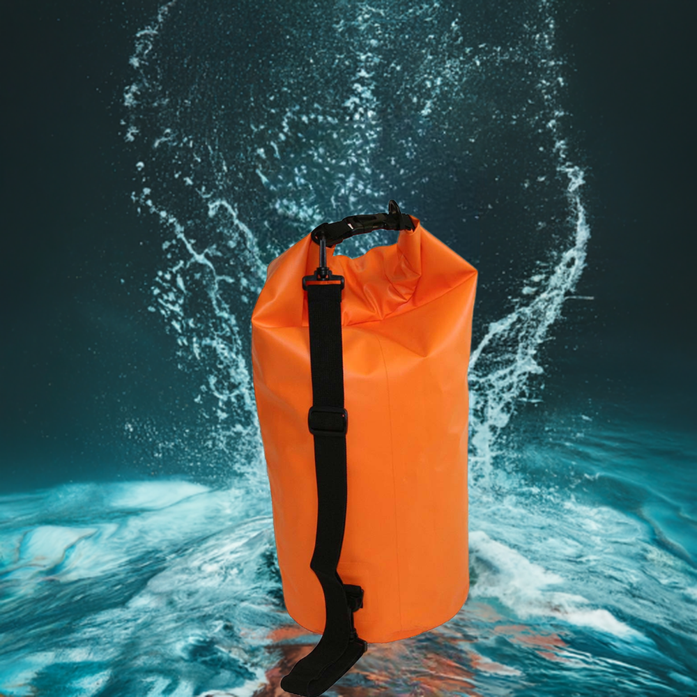 Waterproof roll top dry bag 30 liter for keeping valuables dry.