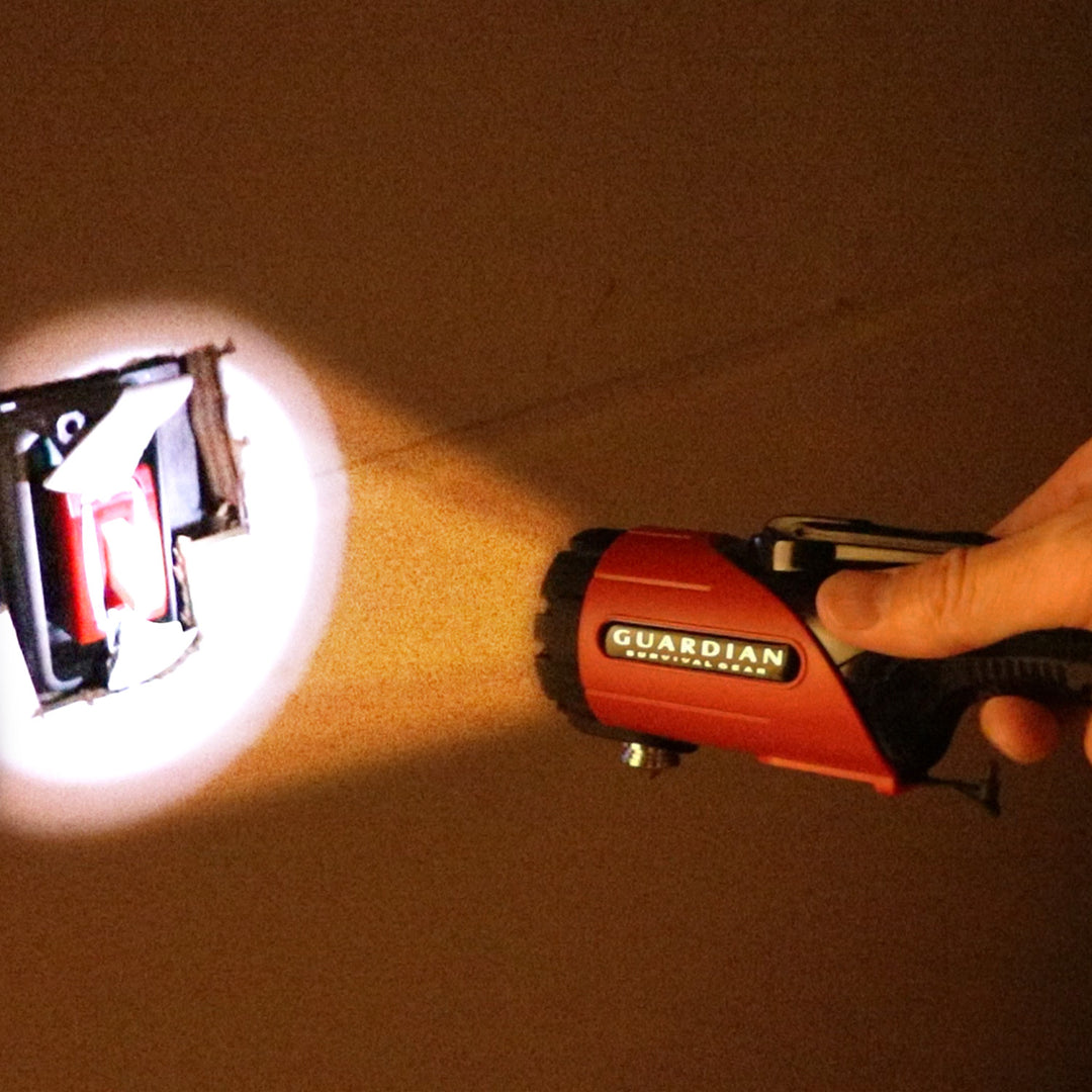 Ultra bright auto flashlight tool